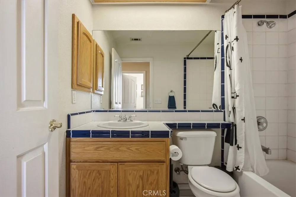 1397 Sierra Pinon Hills, CA 92372