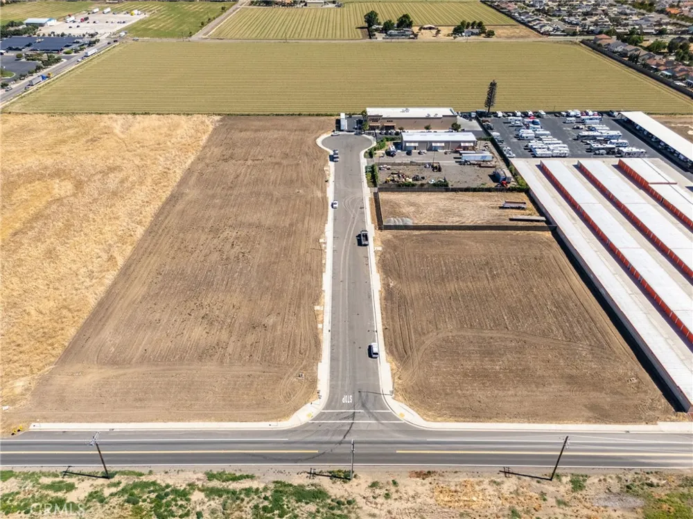 251 Commerce Los Banos, CA 93635