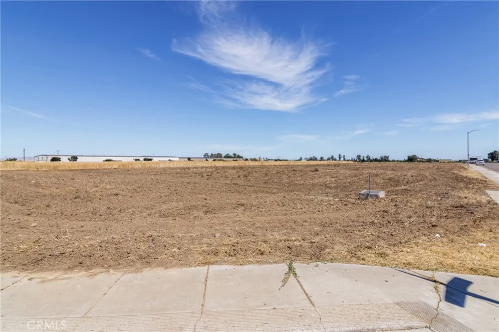 251 Commerce Los Banos, CA 93635