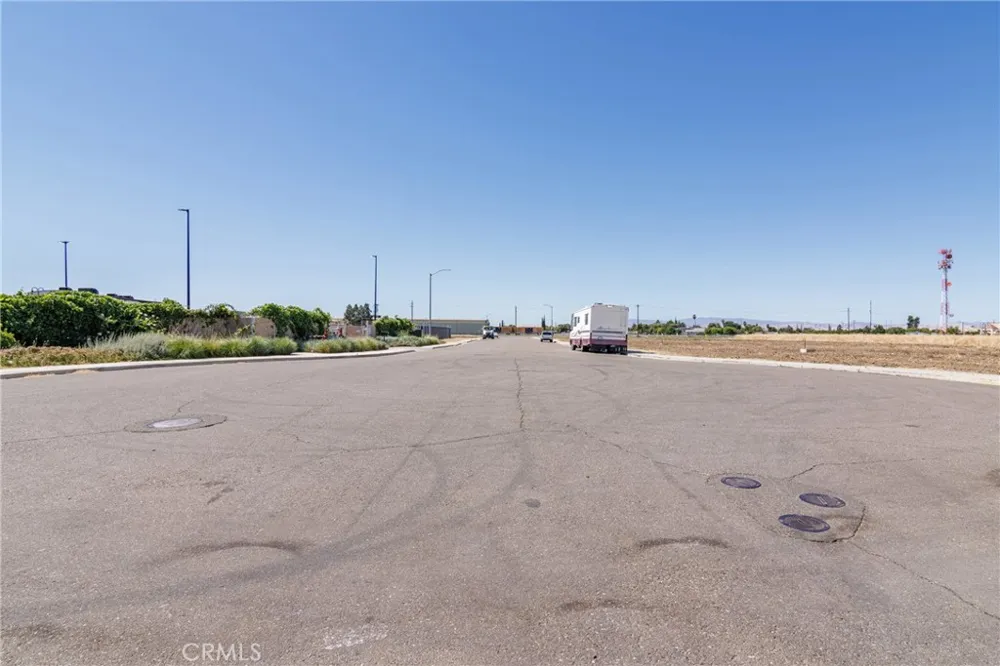 263 Commerce Los Banos, CA 93635