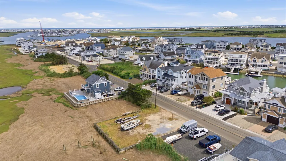 620 Avalon Boulevard Avalon Manor, NJ 08202
