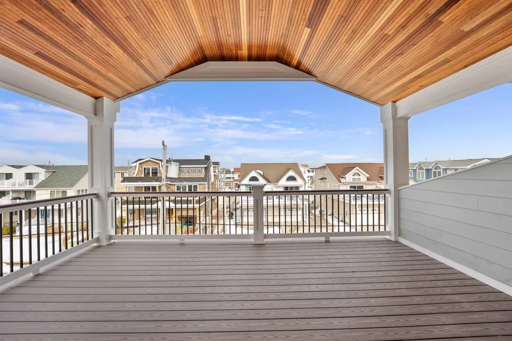 34 W 73rd Street Sea Isle City, NJ 08243