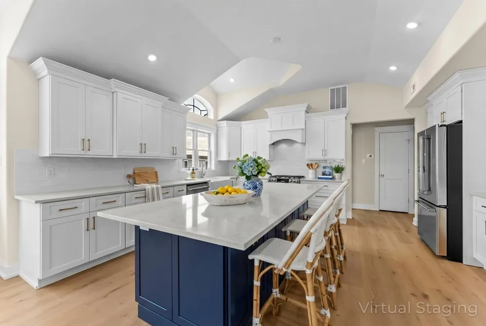 34 W 73rd Street Sea Isle City, NJ 08243