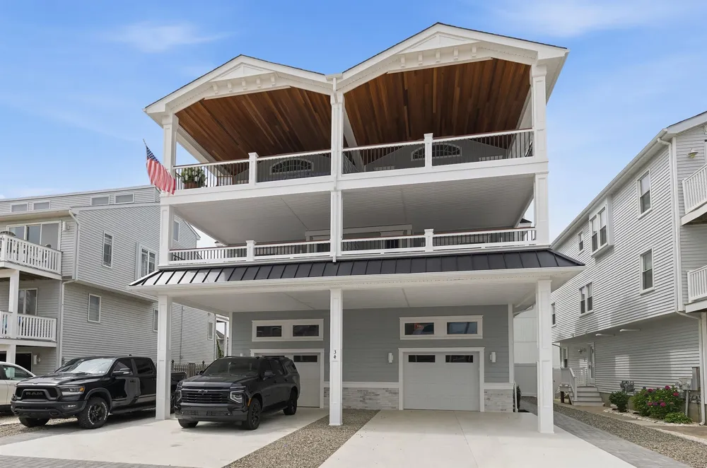 34 W 73rd Street Sea Isle City, NJ 08243