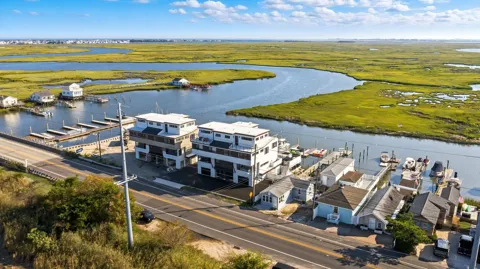 923 Stone Harbor Boulevard