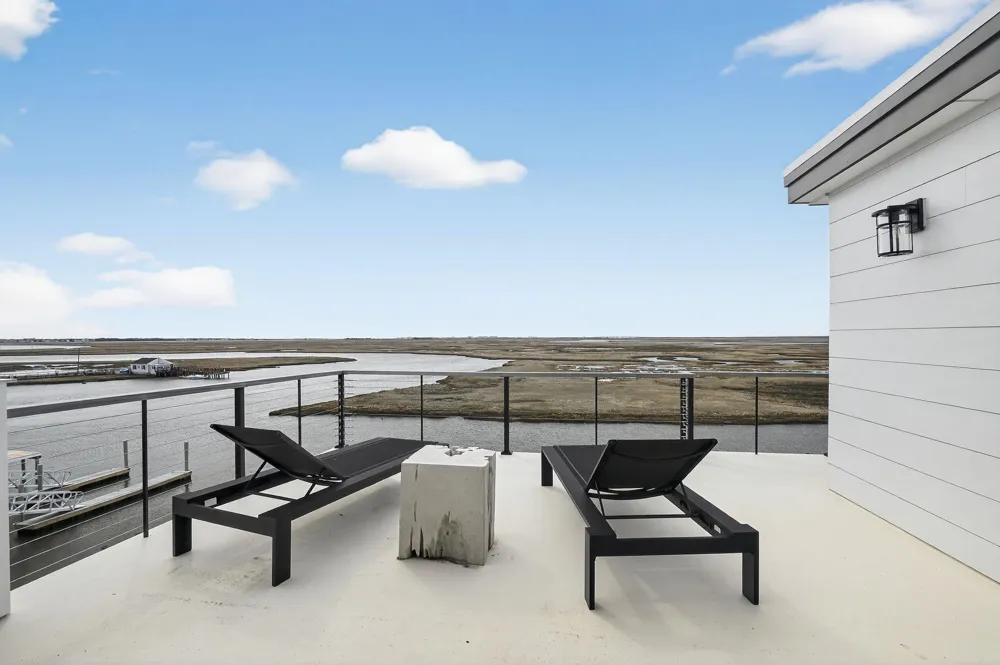 923 Stone Harbor Boulevard Stone Harbor Manor, NJ 08210