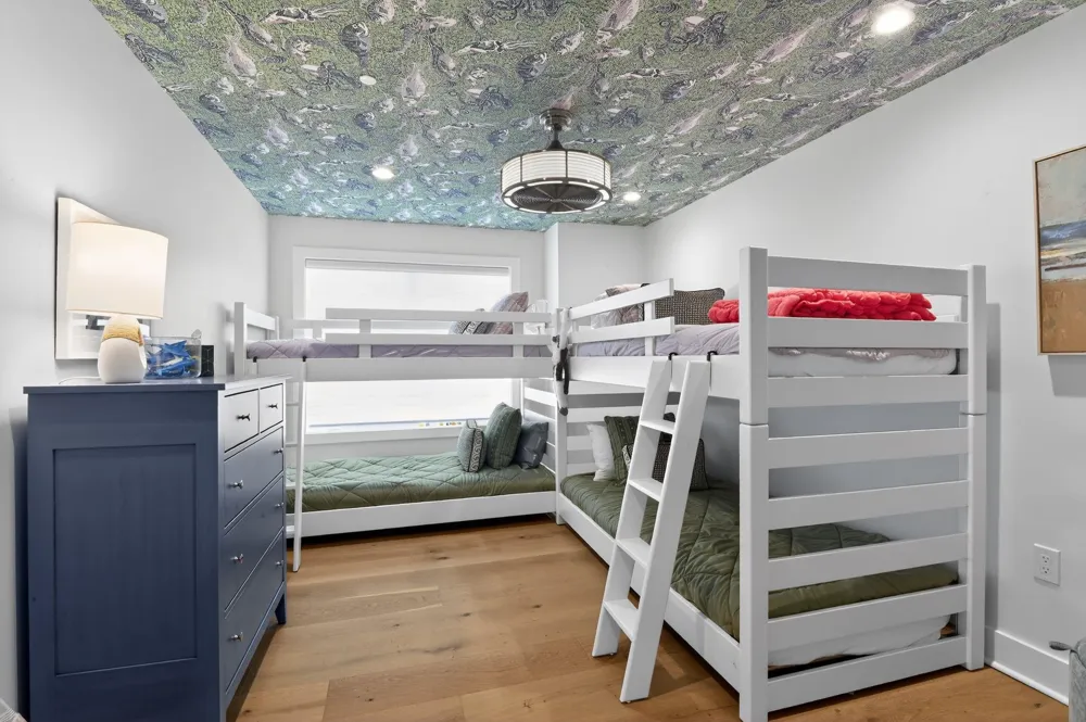 923 Stone Harbor Boulevard Stone Harbor Manor, NJ 08210