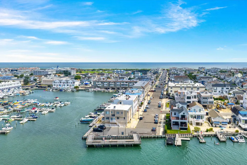 392 83rd Street Stone Harbor, NJ 08247