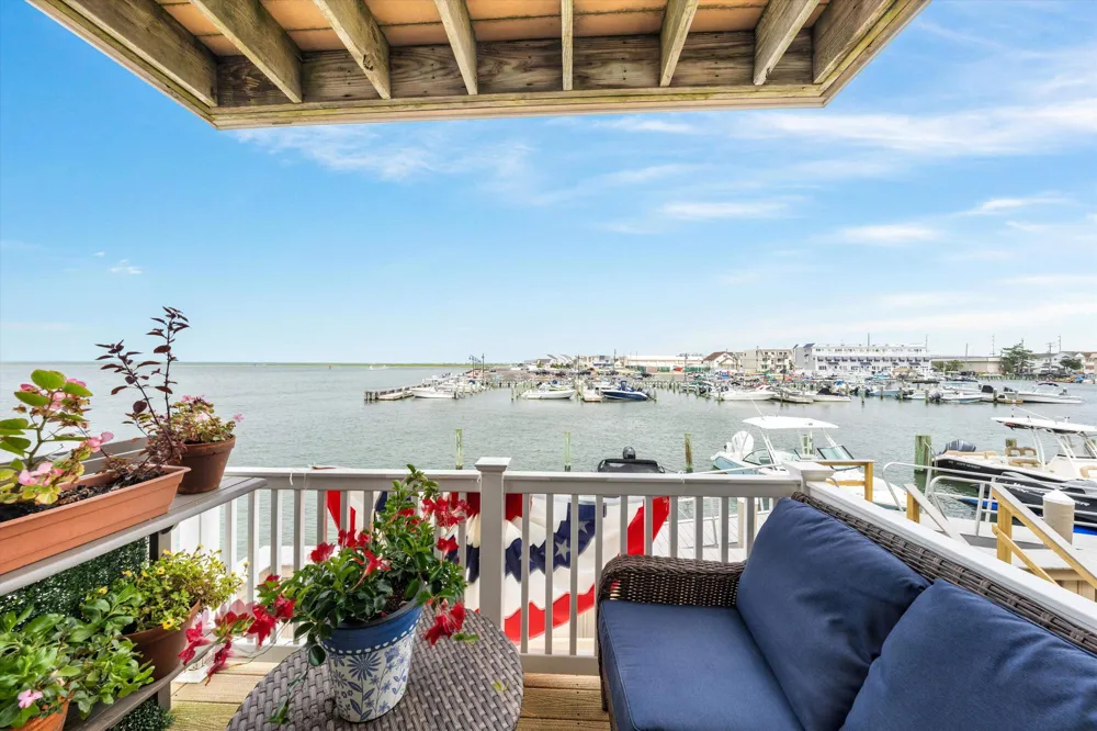 392 83rd Street Stone Harbor, NJ 08247