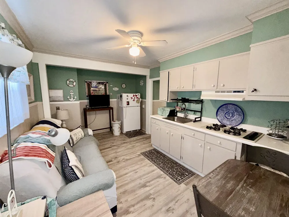 302 E Buttercup Road Wildwood Crest, NJ 08260