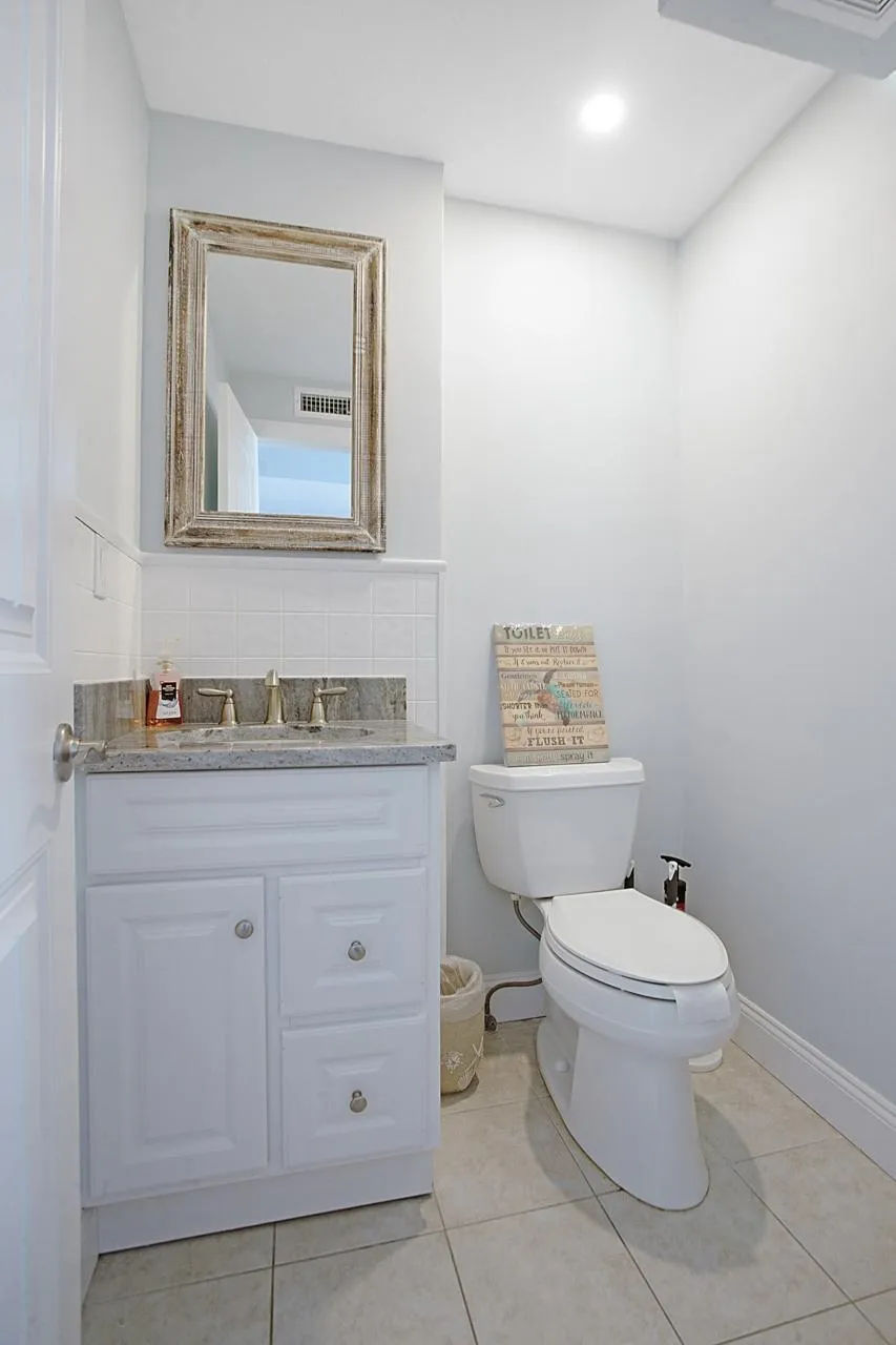 6109 Atlantic Avenue Wildwood Crest, NJ 08260