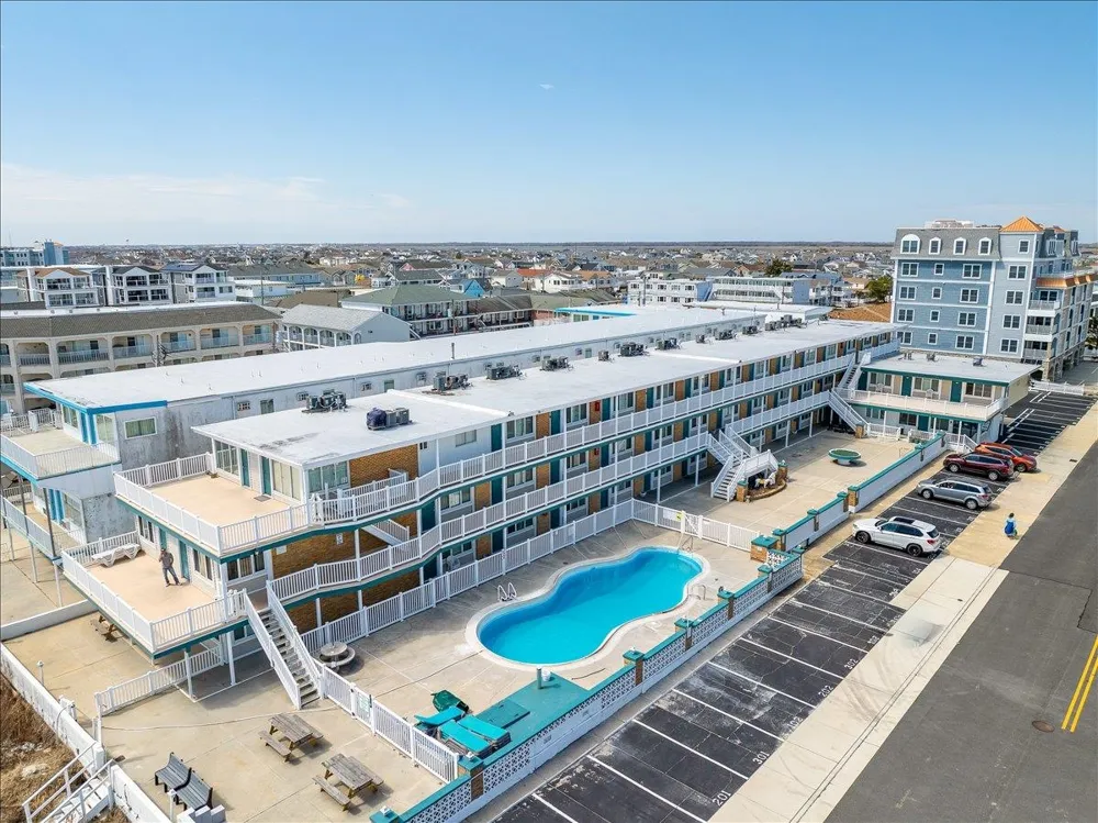 406 E Monterey Avenue Wildwood Crest, NJ 08260
