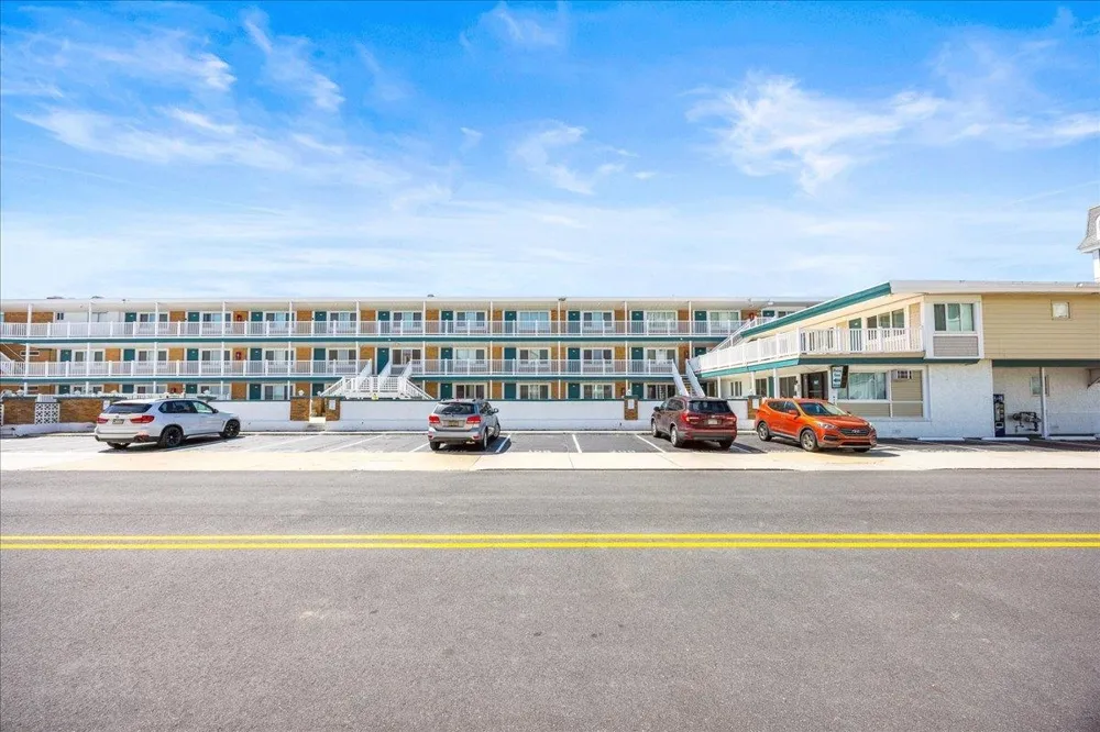 406-10 E Monterey Avenue Wildwood Crest, NJ 08260