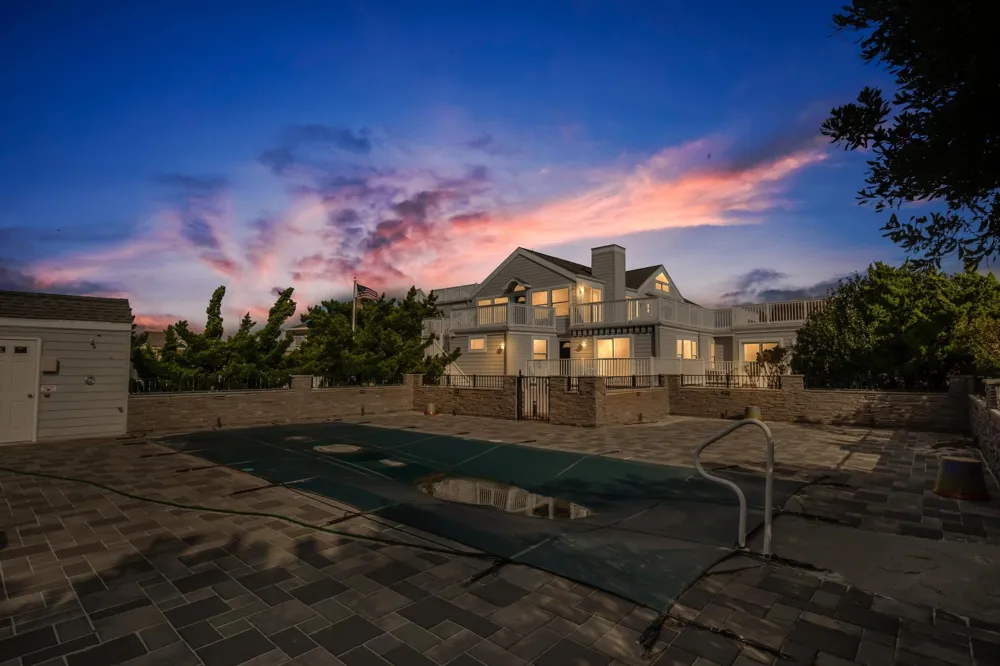 15 99th Street Stone Harbor, NJ 08247