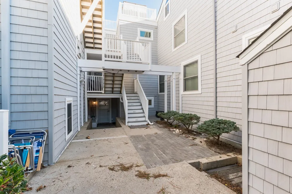 15 99th Street Stone Harbor, NJ 08247
