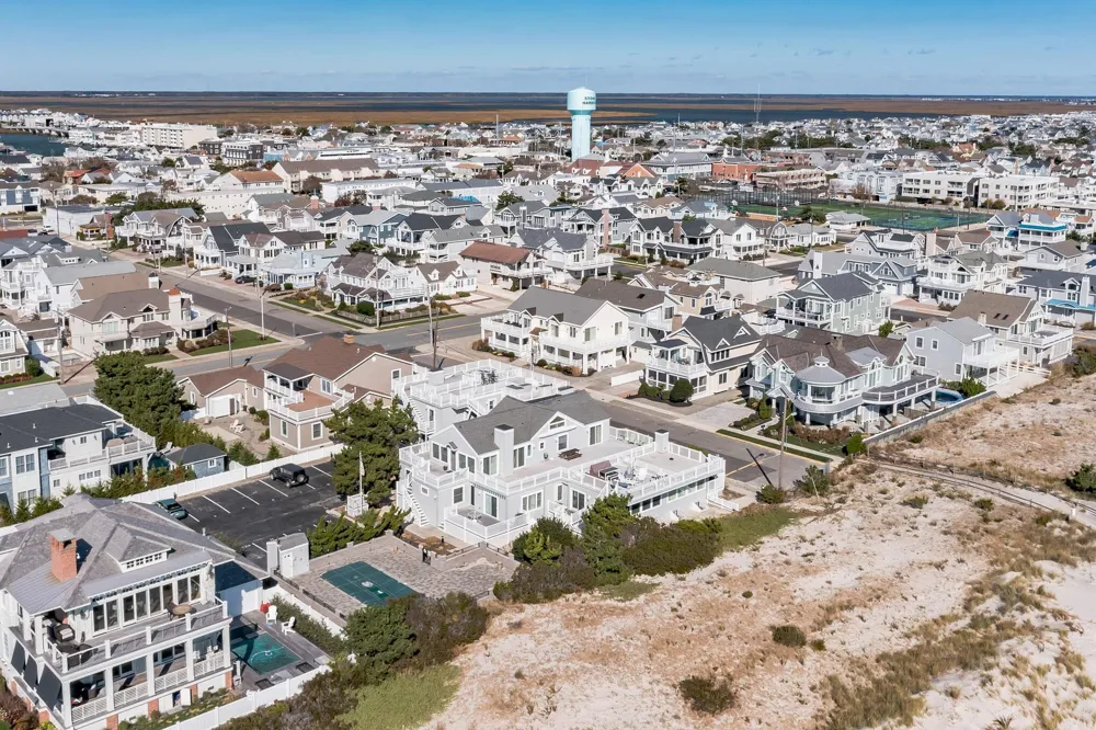 15 99th Street Stone Harbor, NJ 08247