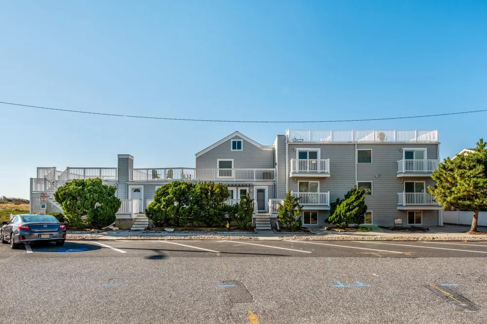 15 99th Street Stone Harbor, NJ 08247
