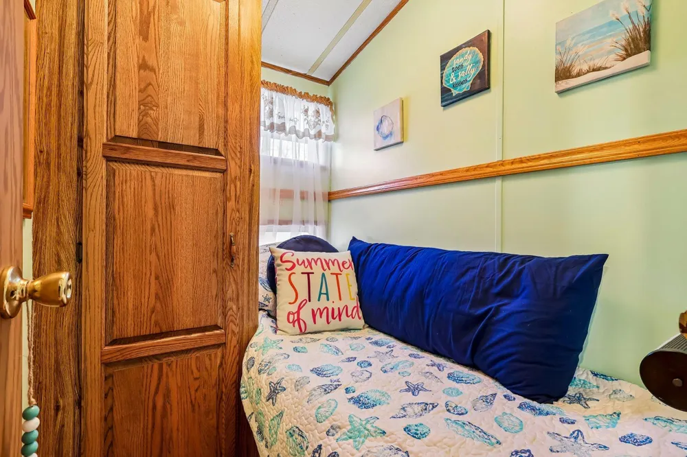 34 Wildwood Avenue Dennisville, NJ 08270