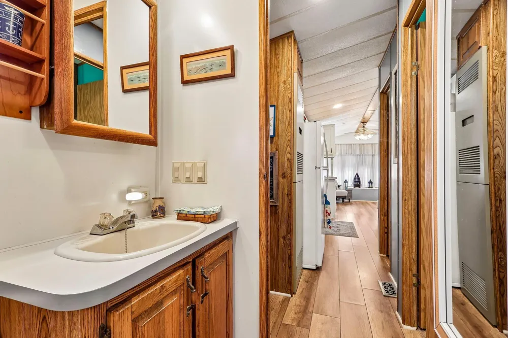34 Wildwood Avenue Dennisville, NJ 08270