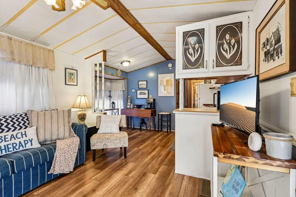 34 Wildwood Avenue Dennisville, NJ 08270