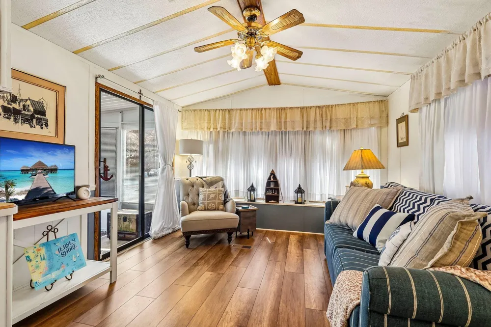 34 Wildwood Avenue Dennisville, NJ 08270