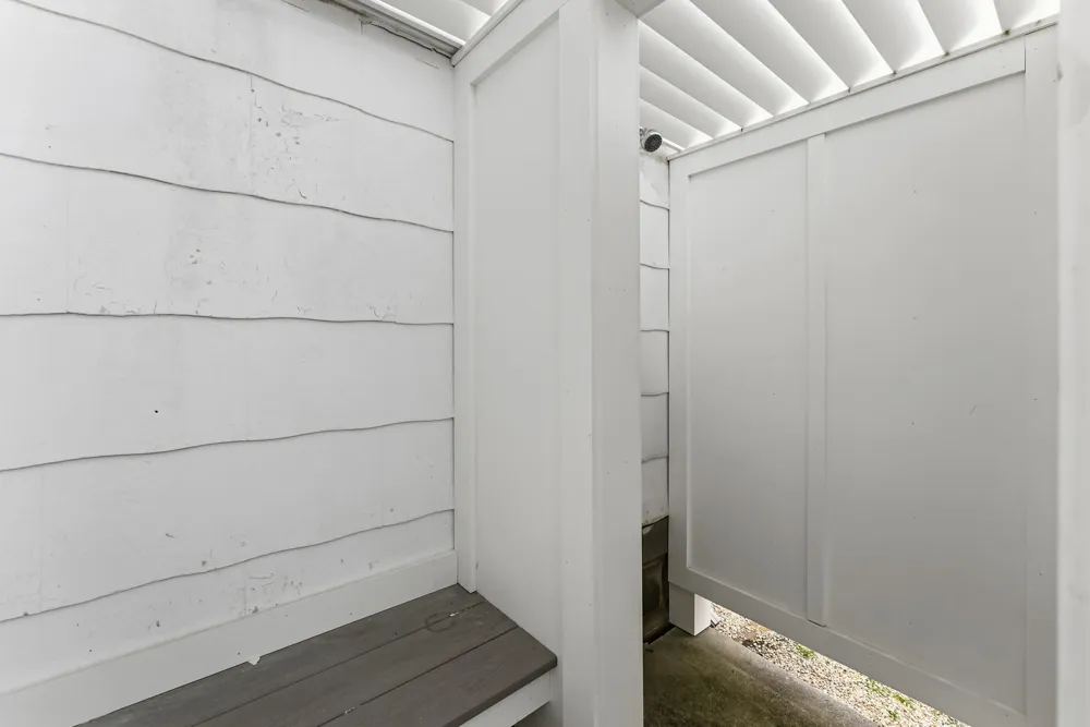 9727 3rd Avenue Stone Harbor, NJ 08247