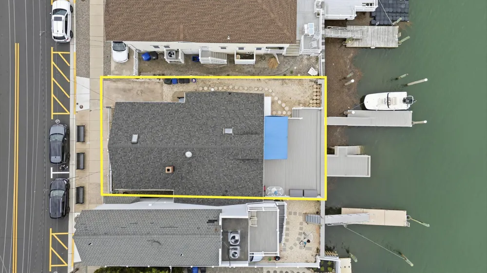 9727 3rd Avenue Stone Harbor, NJ 08247