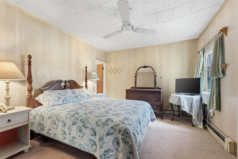 9727 3rd Avenue Stone Harbor, NJ 08247