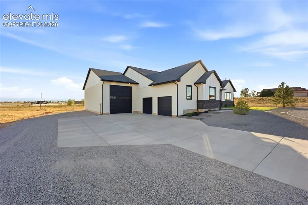 1237 Challenger Place Pueblo West, CO 81007
