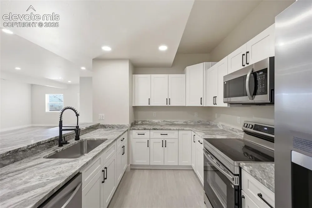1237 Challenger Place Pueblo West, CO 81007