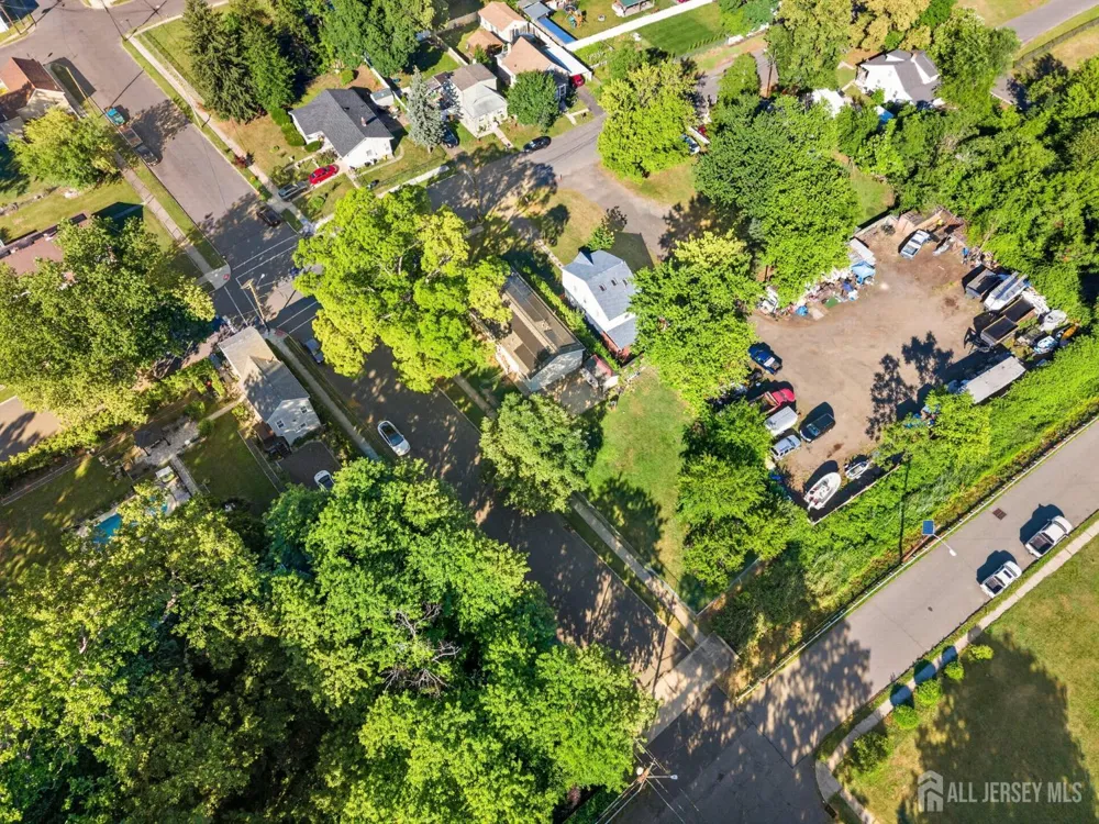 444 Hunt Avenue Trenton, NJ 08610