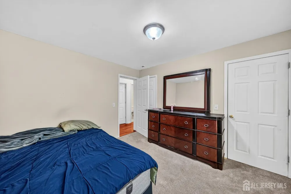444 Hunt Avenue Trenton, NJ 08610