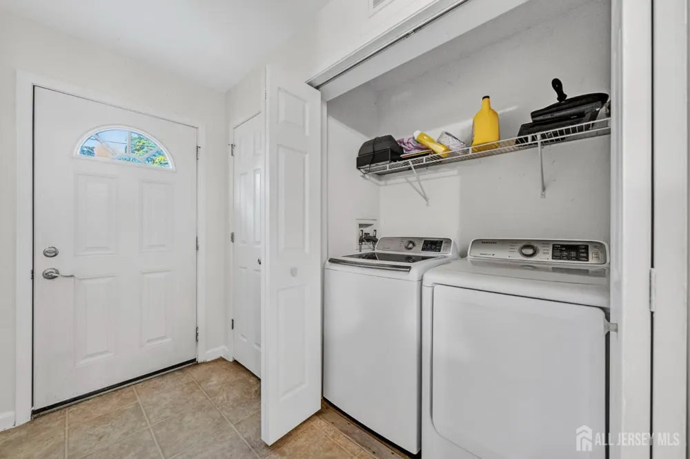 444 Hunt Avenue Trenton, NJ 08610