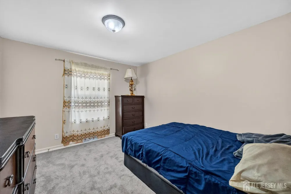 444 Hunt Avenue Trenton, NJ 08610