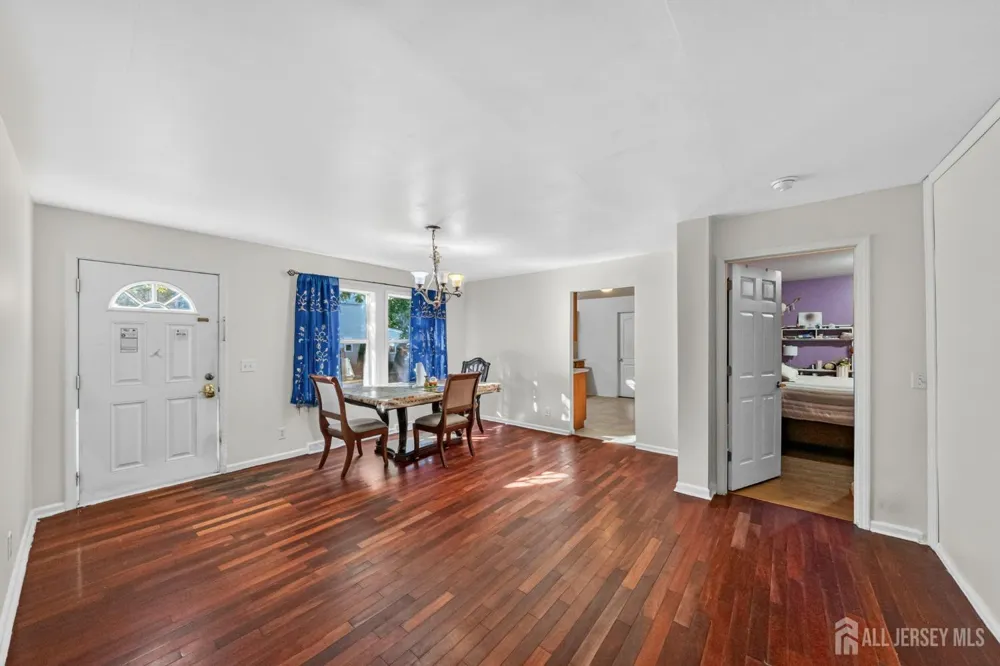 444 Hunt Avenue Trenton, NJ 08610