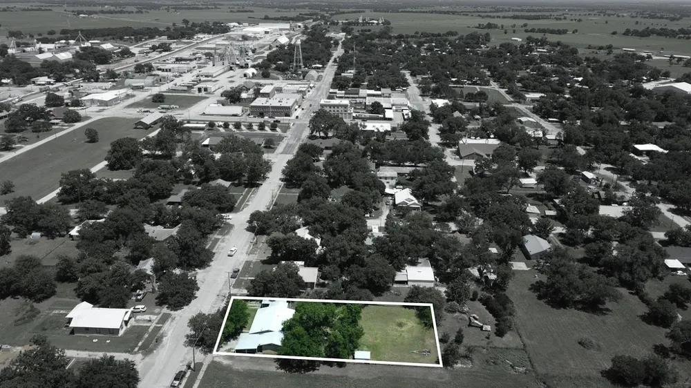 414 W Roberts Street Gorman, TX 76454