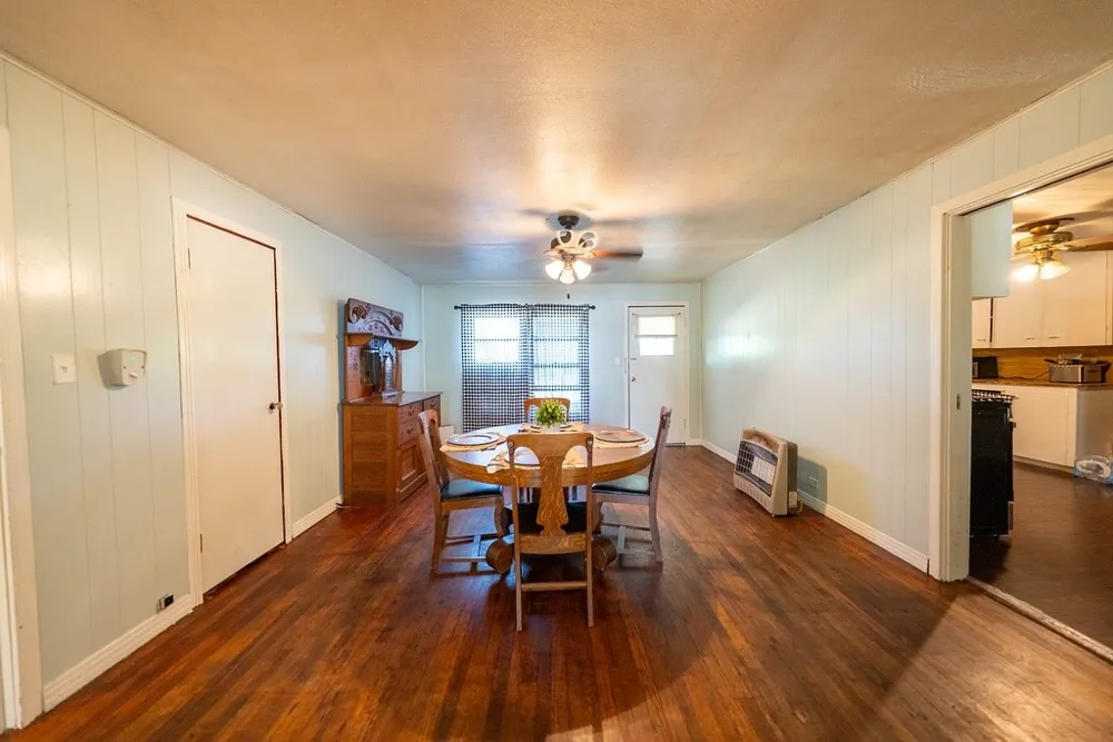 414 W Roberts Street Gorman, TX 76454