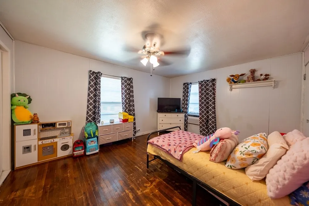 414 W Roberts Street Gorman, TX 76454