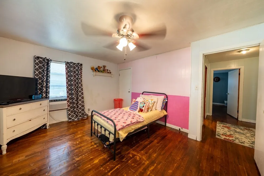 414 W Roberts Street Gorman, TX 76454