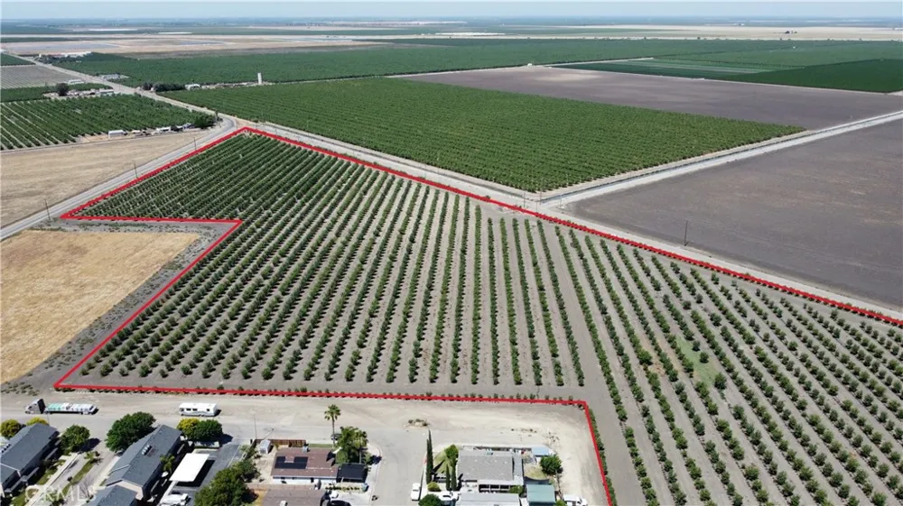 1 S Placer Ave San Joaquin, CA 93660