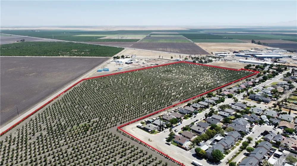 1 S Placer Ave San Joaquin, CA 93660