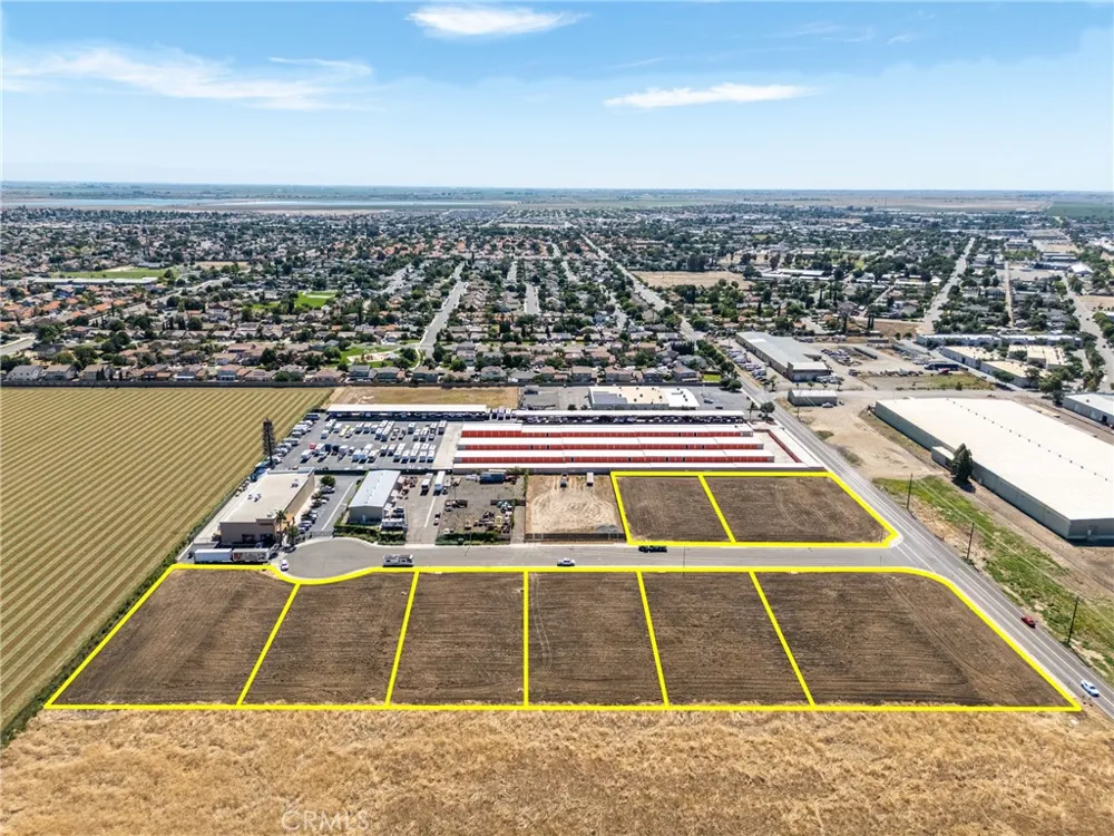 227 Commerce Los Banos, CA 93635