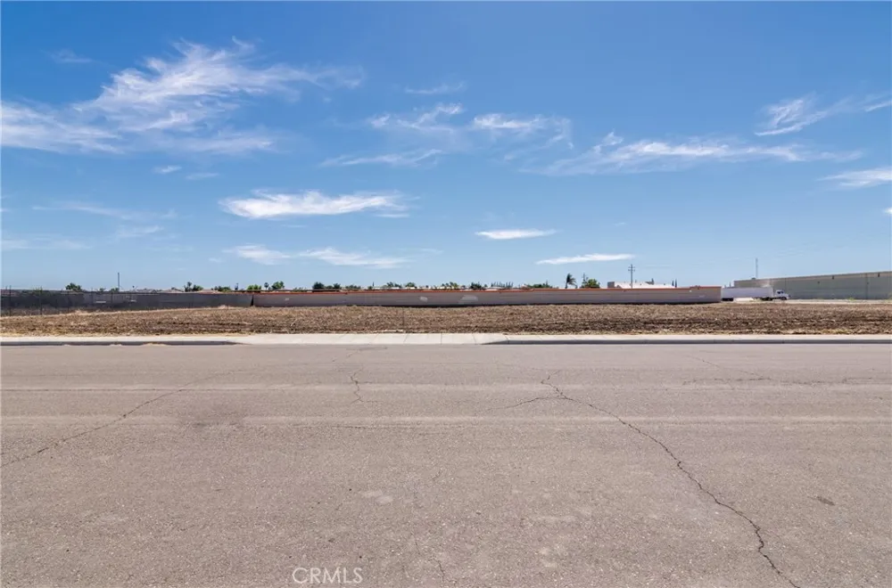 227 Commerce Los Banos, CA 93635