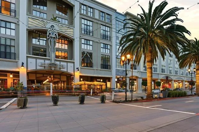 2968 Moorpark Avenue #1 San Jose, CA 95128