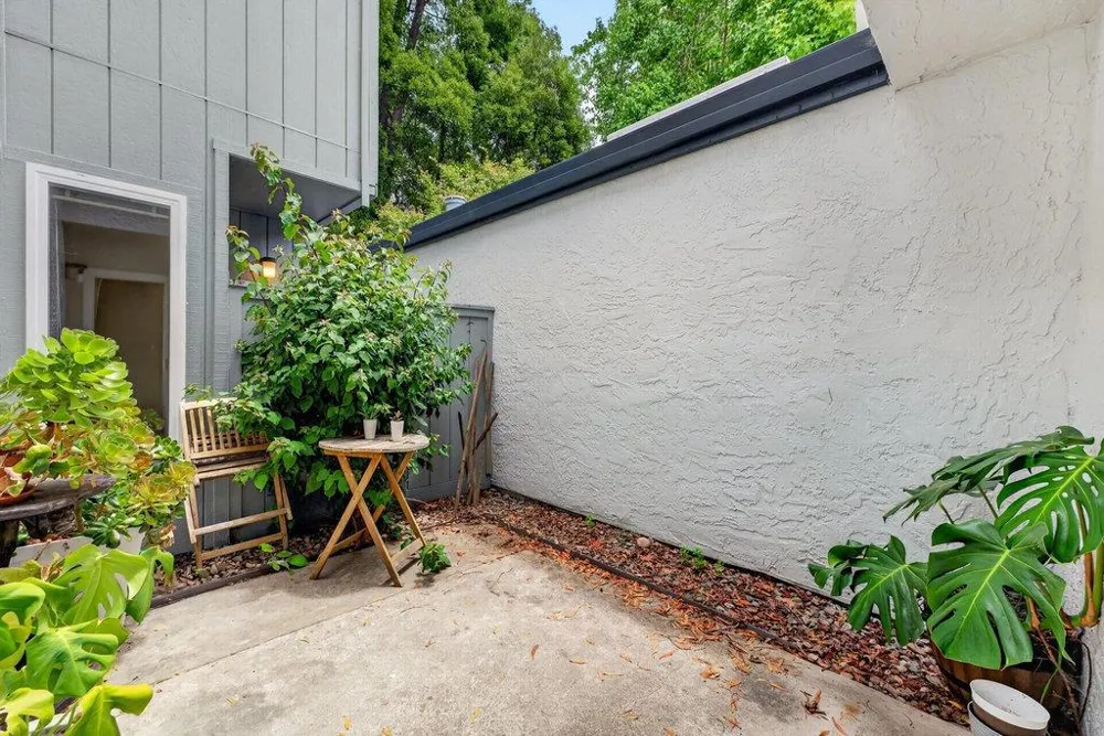 4251 Sea Pines Court Capitola, CA 95010