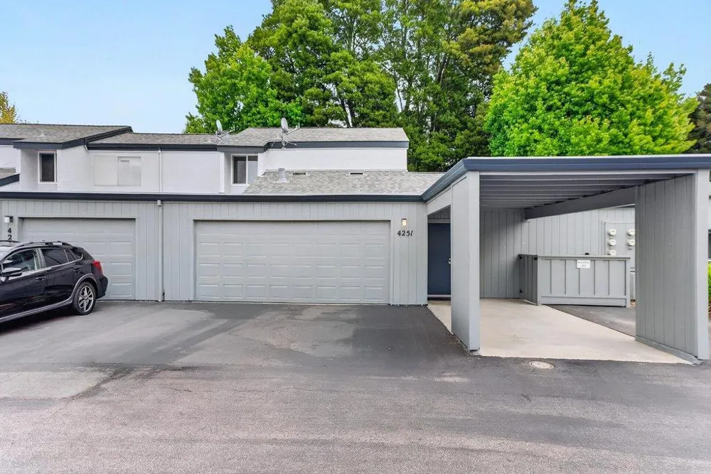 4251 Sea Pines Court Capitola, CA 95010