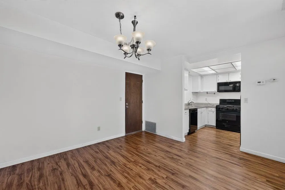 4251 Sea Pines Court Capitola, CA 95010