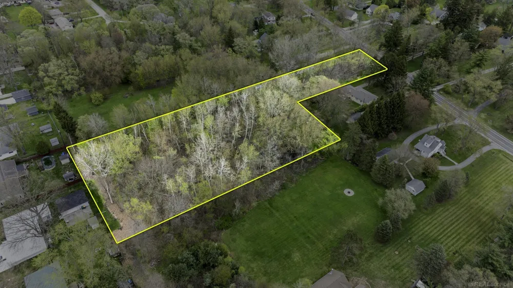 Strawberry Lane Lane Port Huron Charter Township, MI 48060