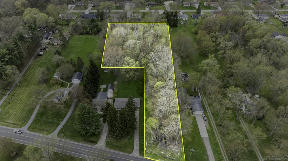 Strawberry Lane Lane Port Huron Charter Township, MI 48060