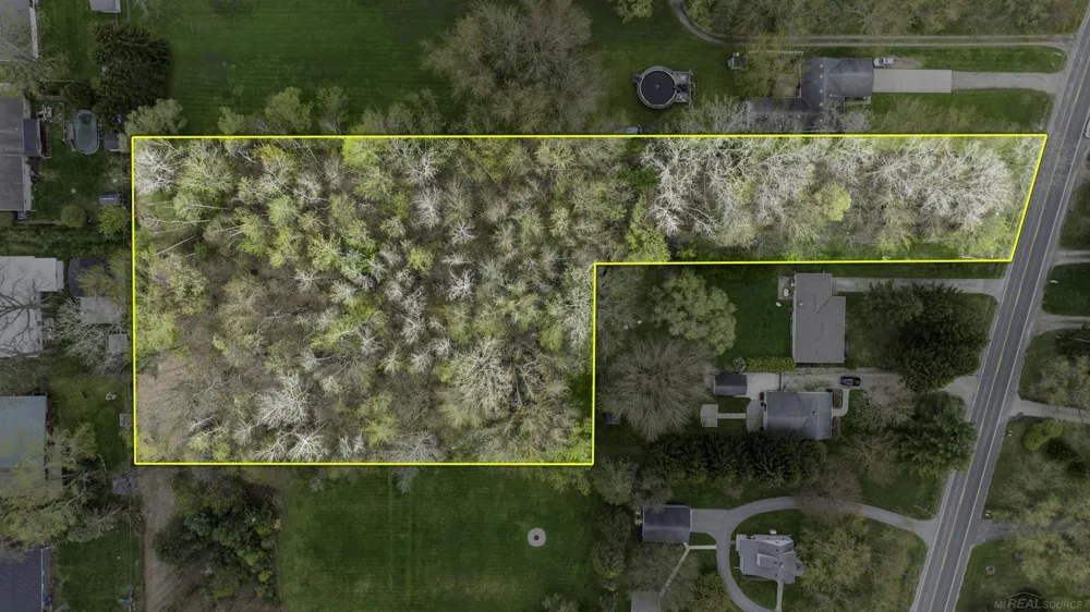 Strawberry Lane Lane Port Huron Charter Township, MI 48060